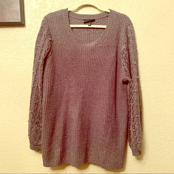 Sweater - Picture 1 of 4